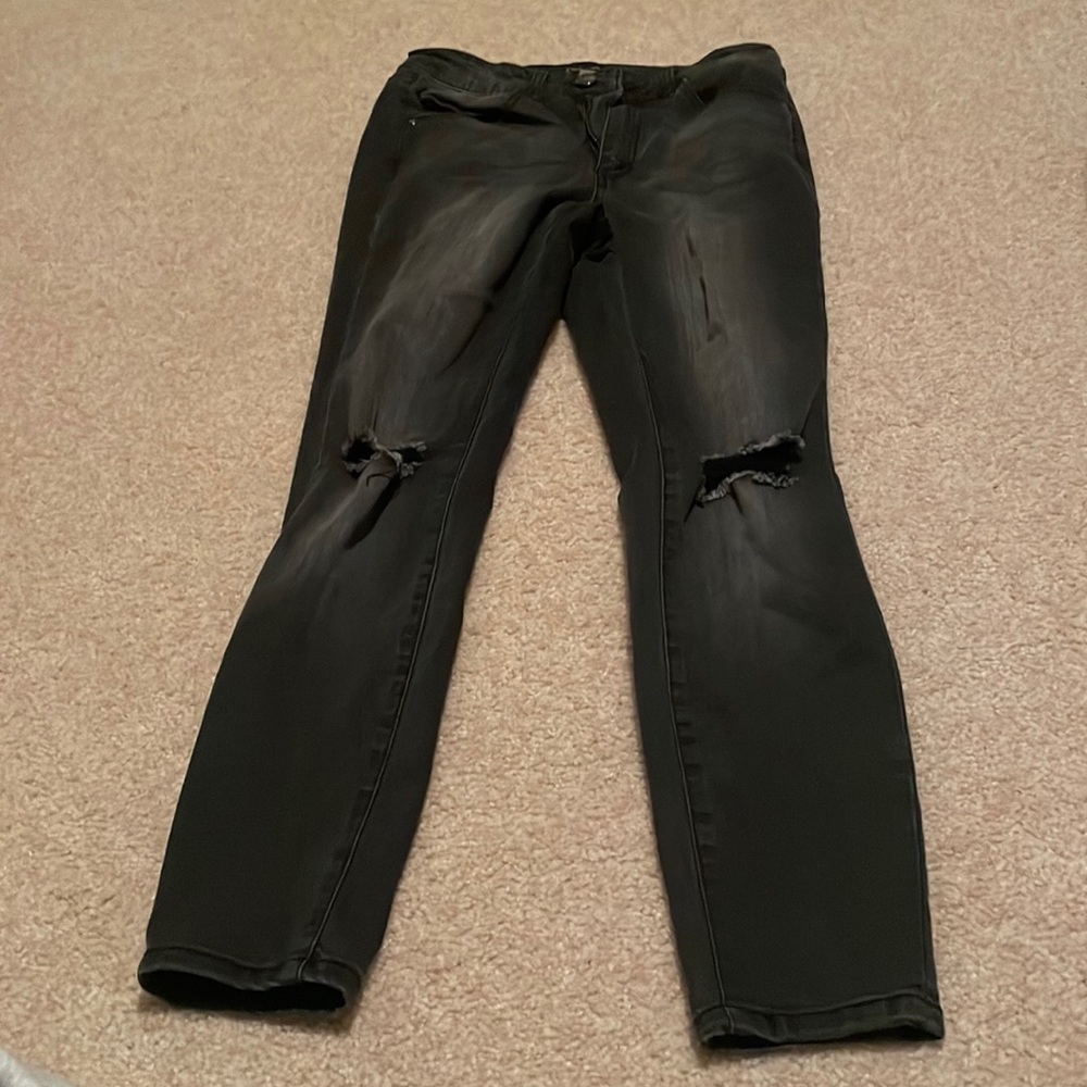 Black ripped jeans